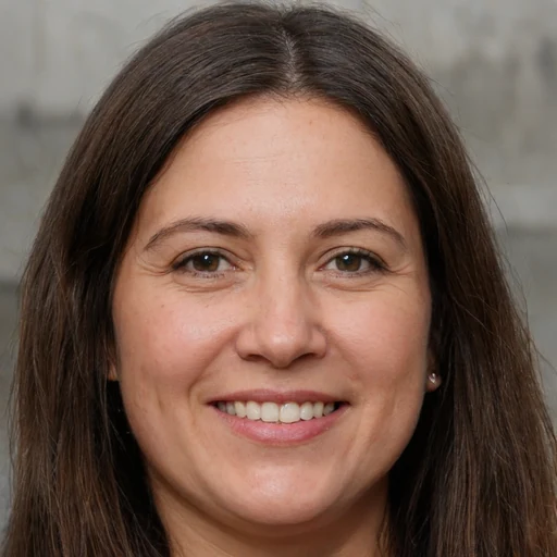 Fatma L.